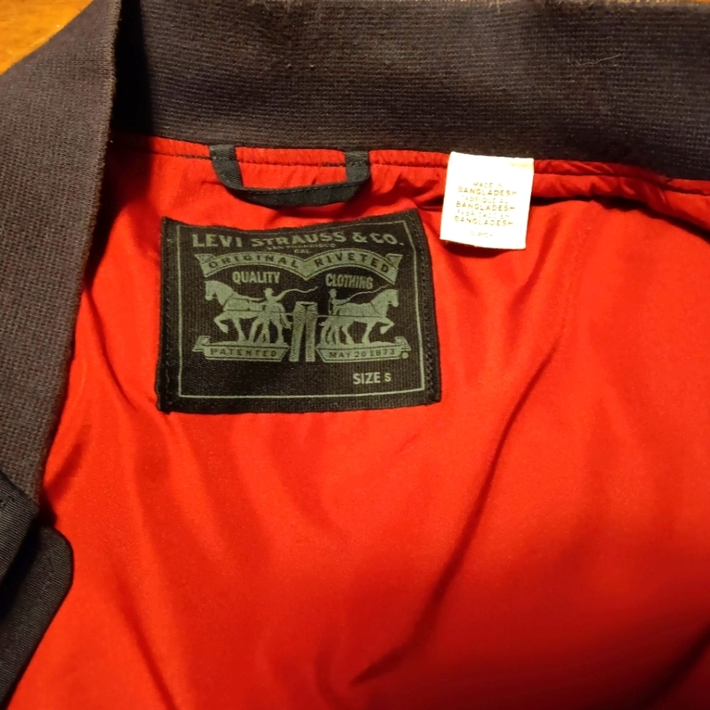 Levi’s Lined Nylon Bomber Jacket - Picture 4 of 7